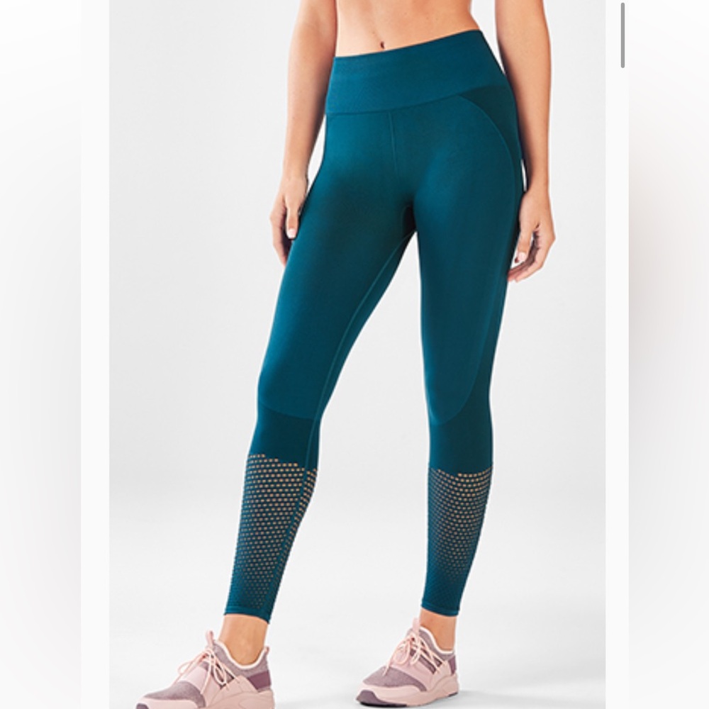 Fabletics High-Waisted Seamless Mesh Legging